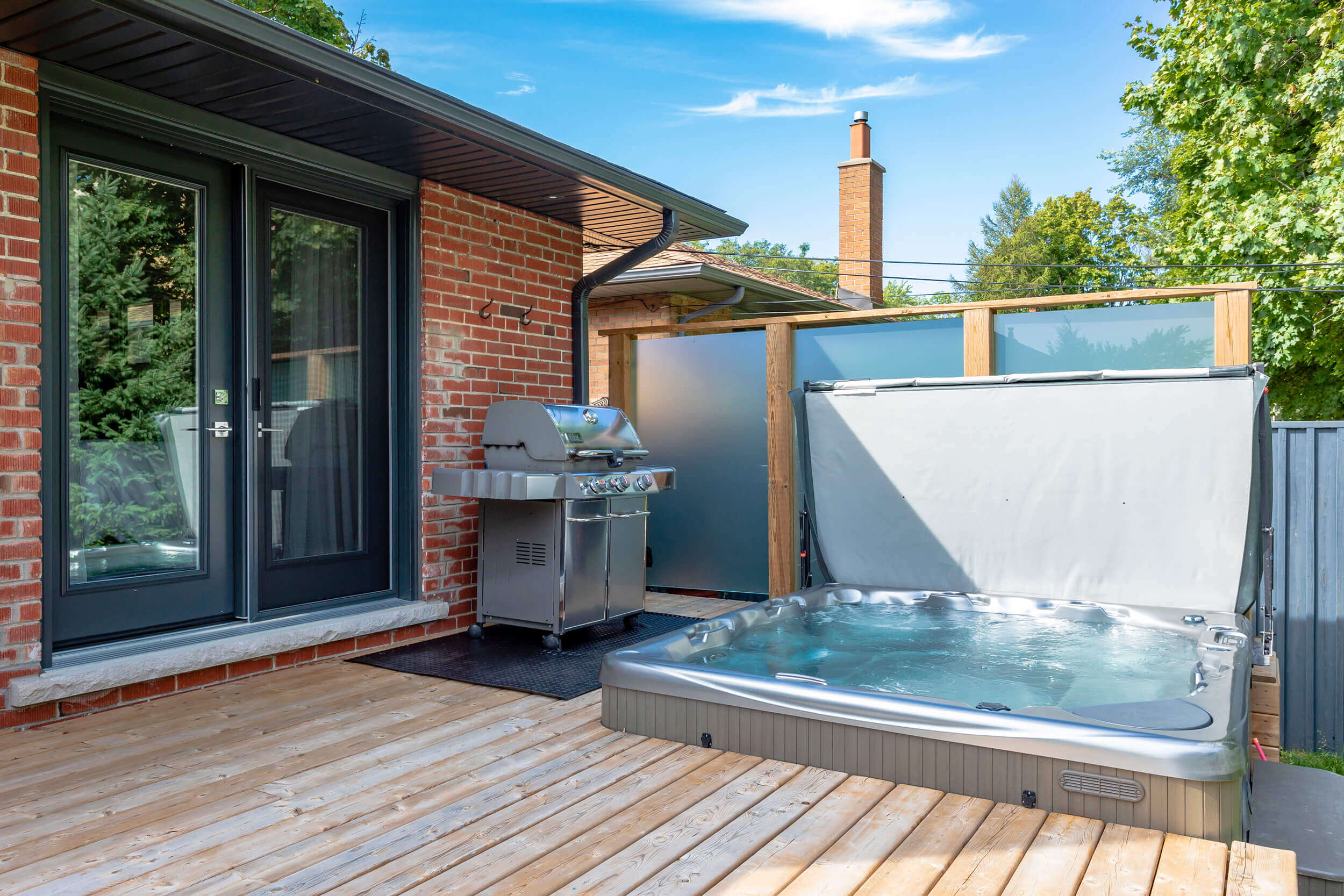Mid-Etobicoke Bungalow